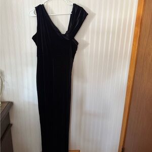 Nwt Elegant Black Velvet Dress